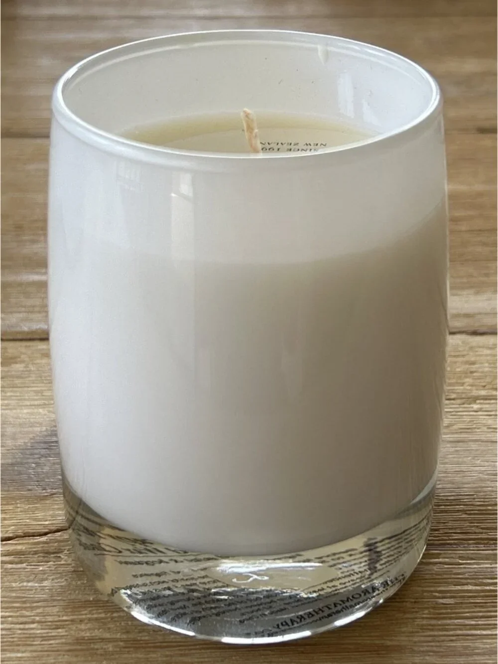 The Aromatherapy Co THERAPY RANGE Scented Wax Candle Wild Mint & Bergamot 9.2 oz